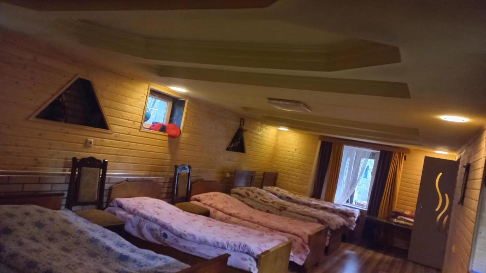 Bezengi Guest House Lalkhori Esterno foto